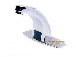 voi-nuoc-chau-lavabo-cam-ung-dung-pin-atmor-at-0051