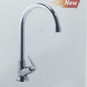 voi-nuoc-lanh-gan-bon-rua-chen-luxta-l3105q5