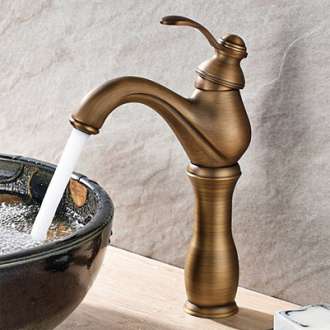 voi-nuoc-rua-tay-bang-dong-thau-co-dien-kanly-gca09