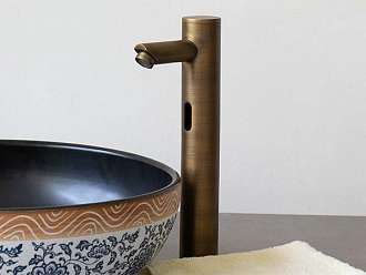 voi-lavabo-cam-ung-dong-thau-co-dien-kanly-gcac1